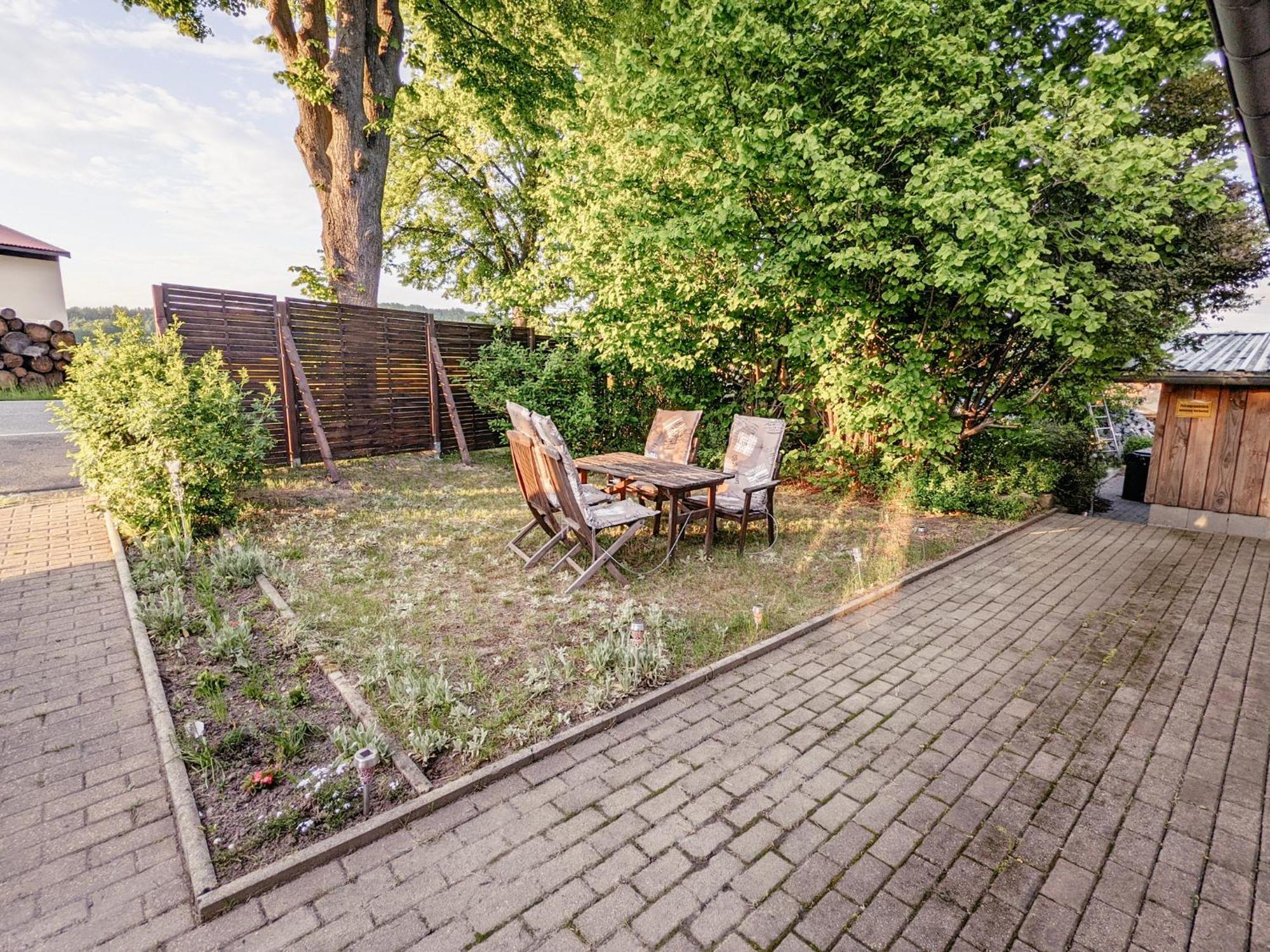 W5 - Urlaubsmagie - Wohnung Mit Grill, Terrasse & Pool Lichtenhain  Exteriér fotografie